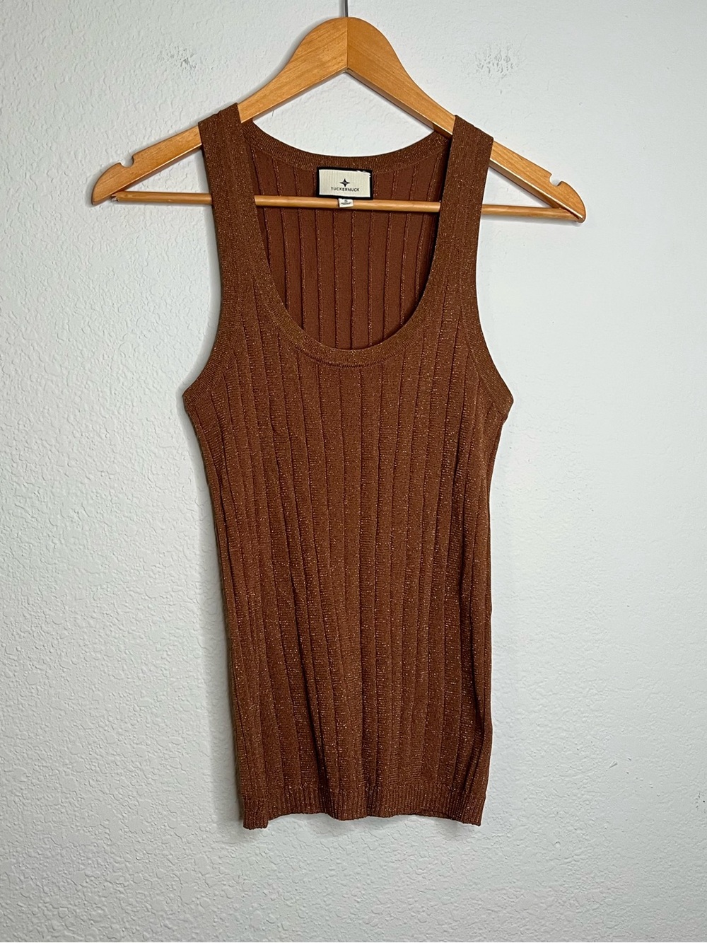 Tuckernuck tank